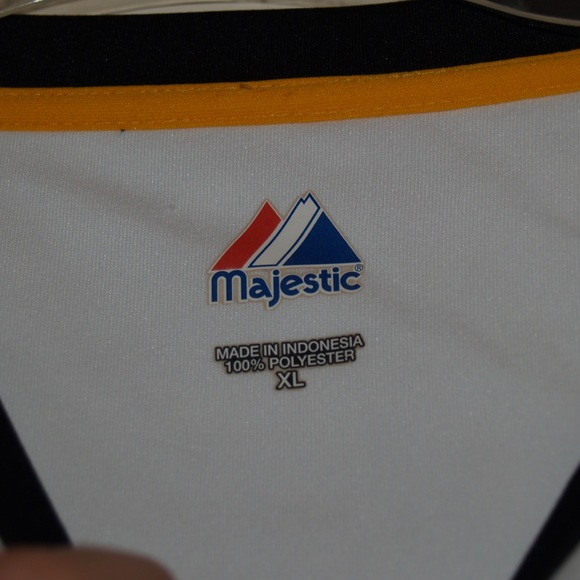 Majestic Boston Bruins Jersey T-shirt - Picture 2 of 4